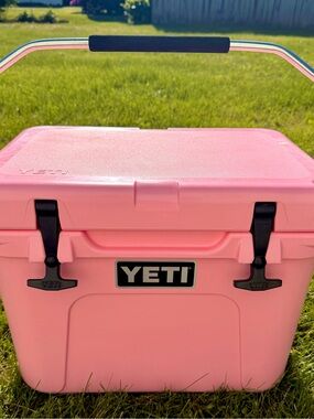 Rare Limited Edition Pink YETI Roadie 20 Cooler